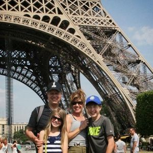 Meet your Posher, Dot